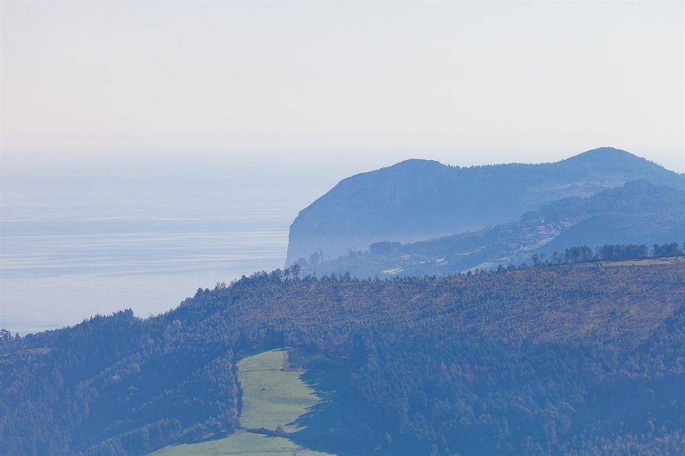 Hotel Txaraka Bermeo Kültér fotó